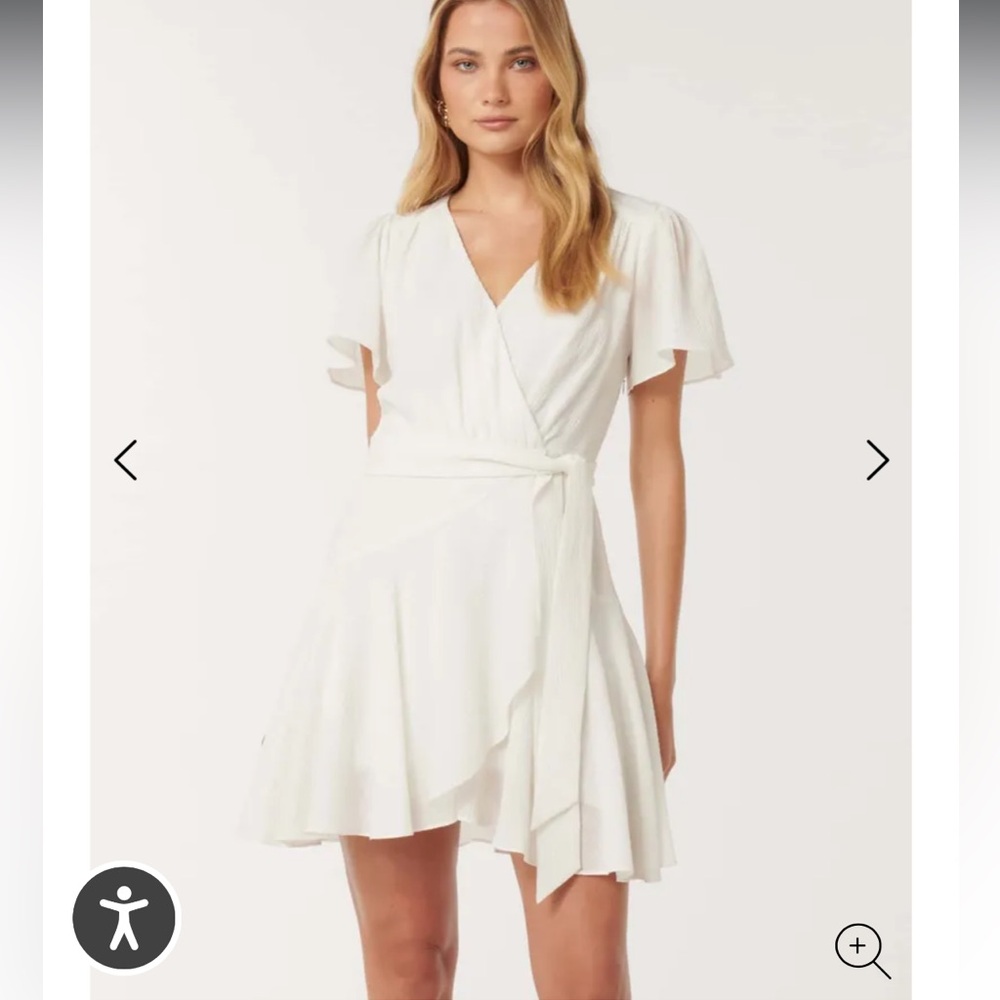 Ever New Chrissie Flutter Sleeve Mini Dress